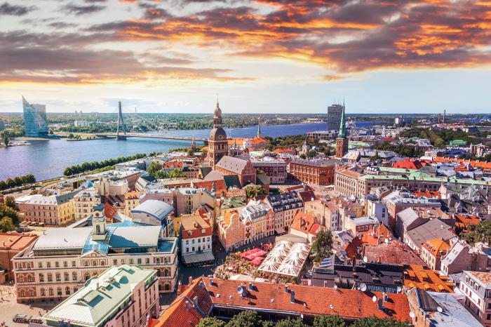 Bando Erasmus + Blended Intensive “ReUso Riga 2025”