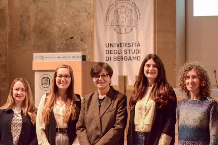 unibgirlsstem_la_presidente_cnr_con_ricercatrici_unibg